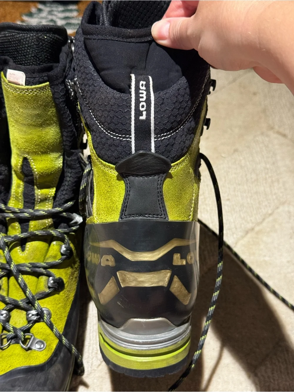 Lowa Mountain Expert GTX Evo Mountaineering Boots Men’s US 10.5 EU 44